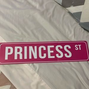 Princess st Room decor/pink girly girl